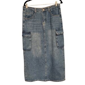 Forever 21 High-Waisted Denim Cargo Midi Skirt – Size L
